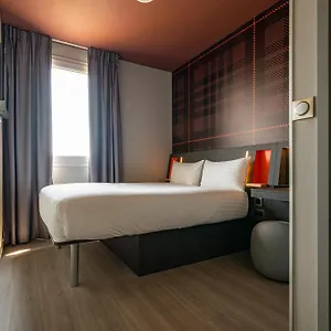 ** فندق Easyhotel Paris Charles De Gaulle Villepinte فرنسا