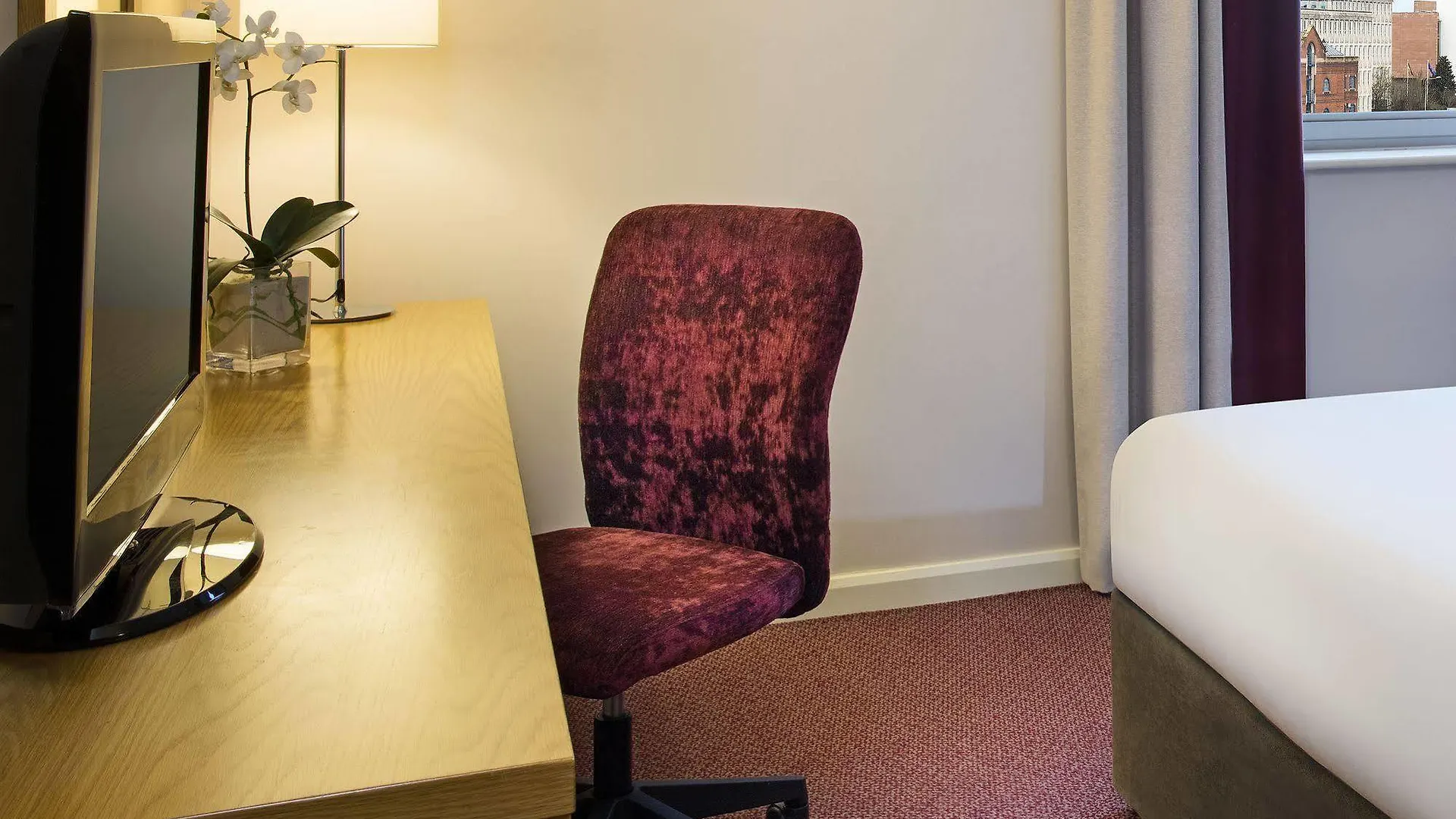 Leonardo Hotel Exeter 4*,